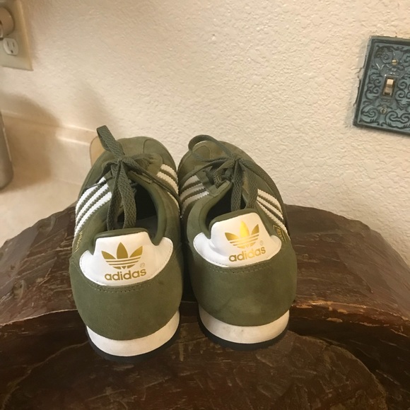 Suede SOLD - Picture 3 of 3